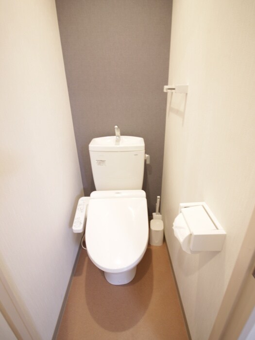 物件内観写真14　(トイレ)