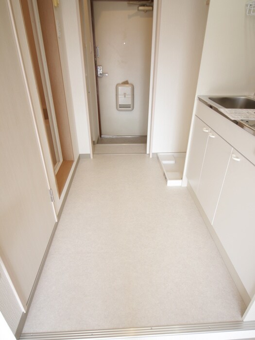 物件内観写真19　(廊下)