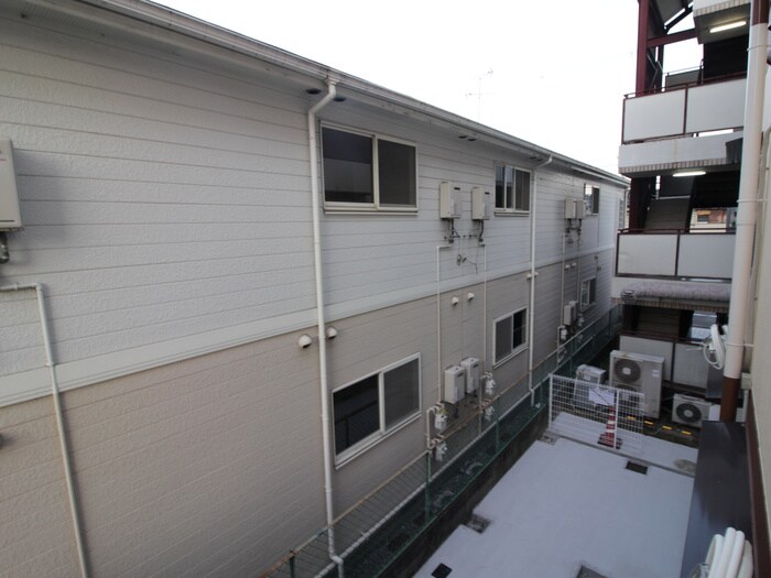 物件内観写真22　(室内からの展望)