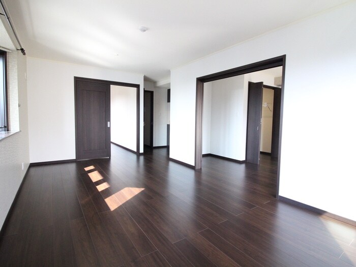 物件内観写真8　(居室)