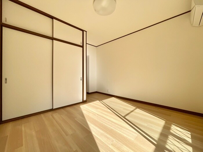 物件内観写真22　(居室)