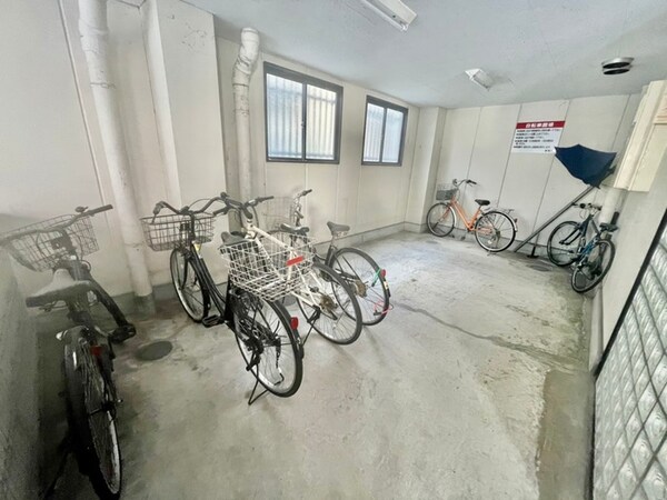 駐輪場