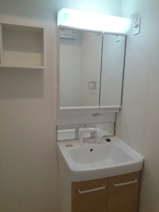 物件内観写真10　(洗面)