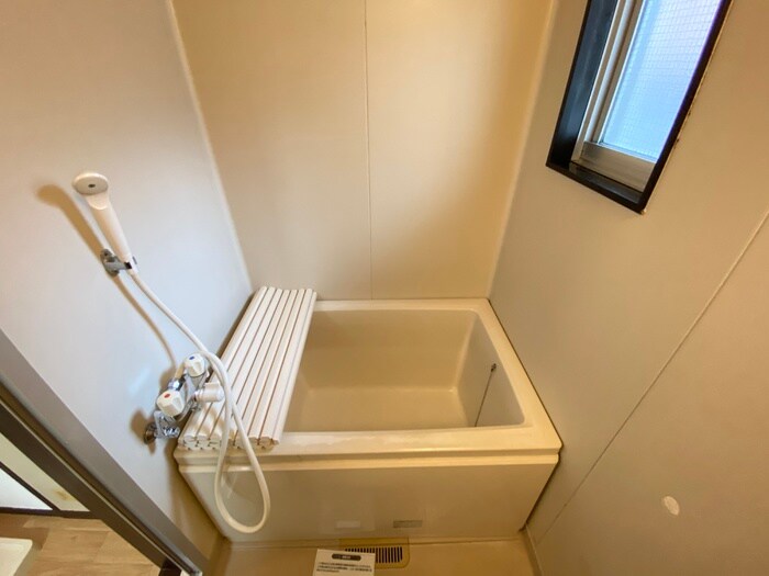 タウニイ・塚本Ⅱのバス