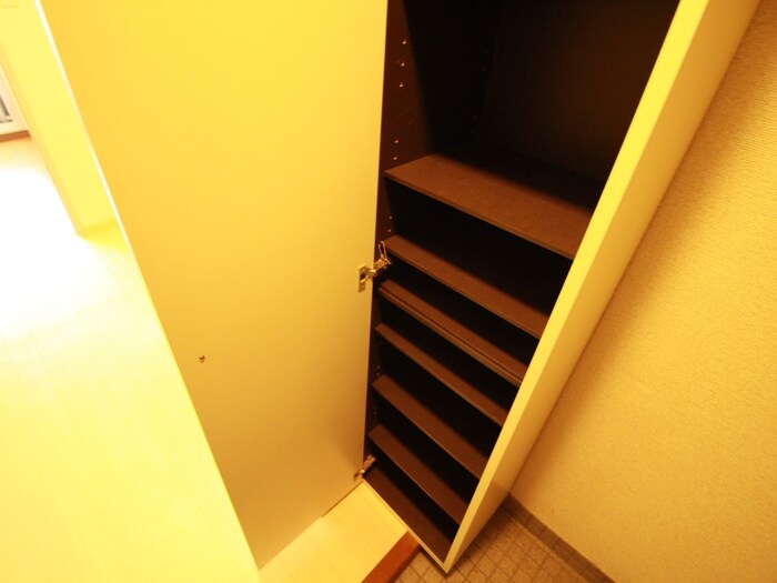 物件内観写真14　(収納)