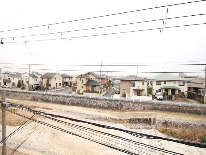 物件内観写真16　(室内からの展望)