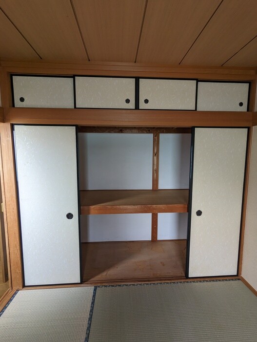 物件内観写真12　(収納)