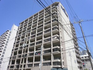 西ナンバグランドビル外観写真