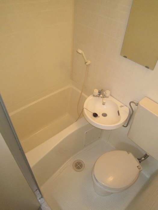 物件内観写真8　(トイレ)