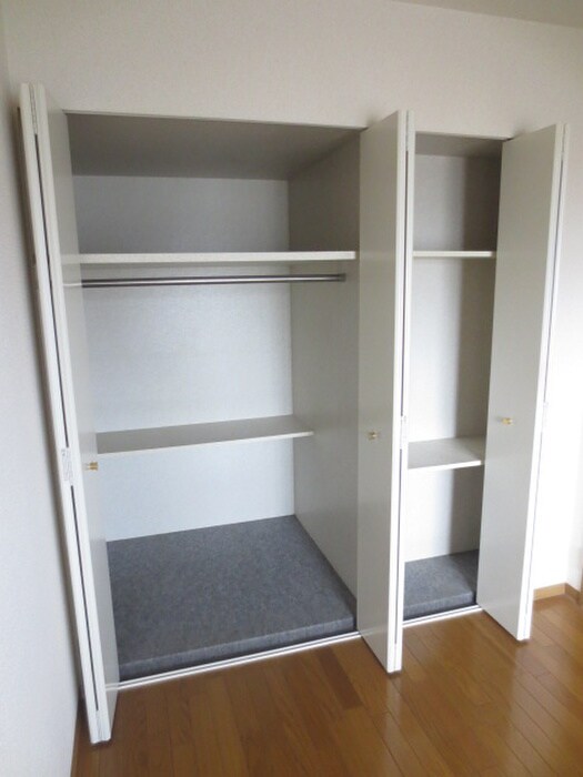 物件内観写真14　(収納)
