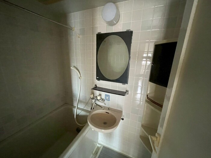 物件内観写真12　(洗面)