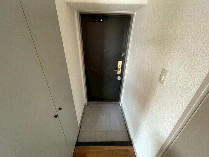 物件内観写真14　(玄関)