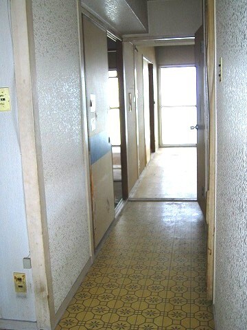 物件内観写真14　(玄関)