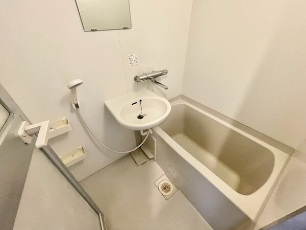 バス／シャワールーム等