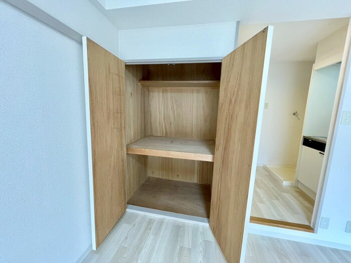 物件内観写真13　(収納)
