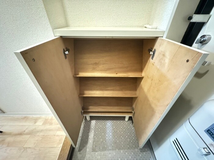 物件内観写真15　(靴箱)