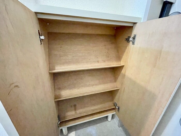 物件内観写真15　(靴箱)
