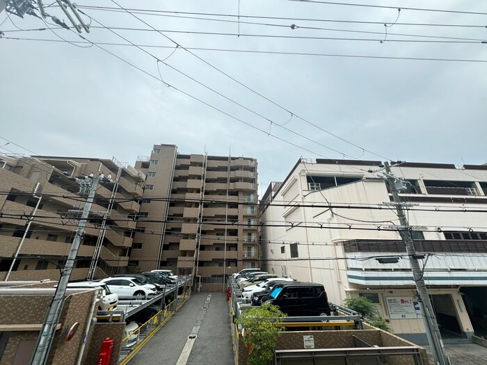 物件内観写真17　(室内からの展望)