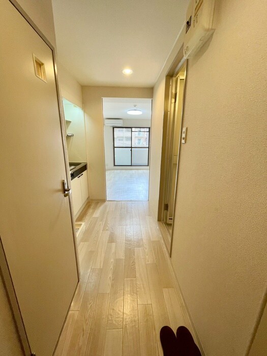 物件内観写真18　(廊下)