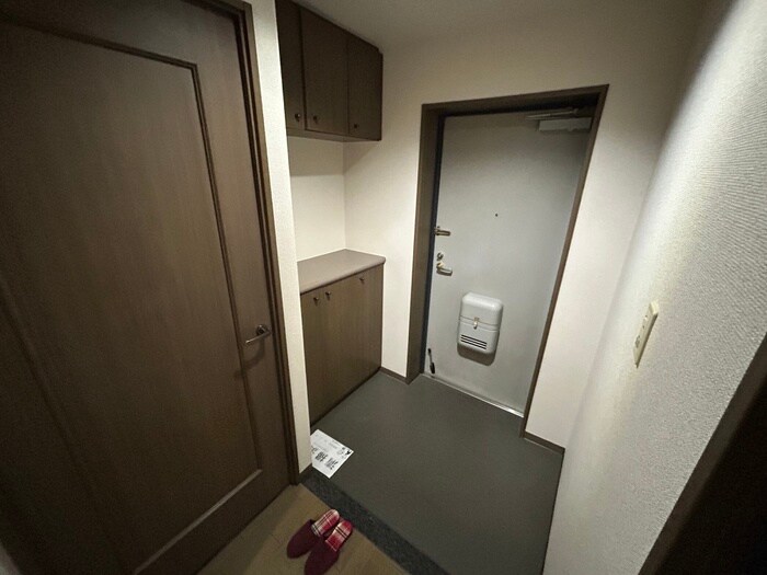 ルミエール東山の玄関