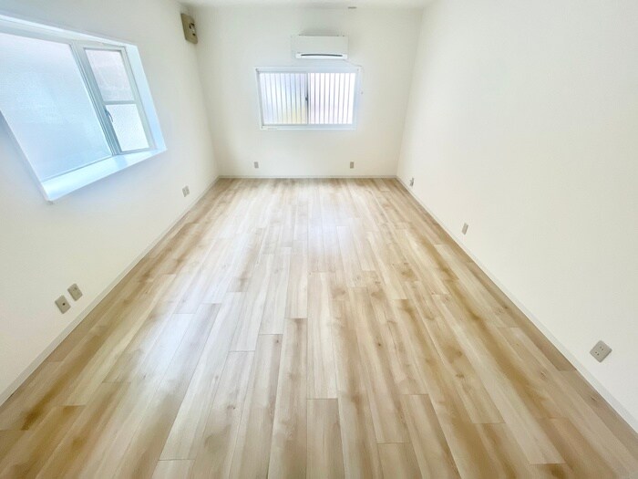 物件内観写真11　(居室)