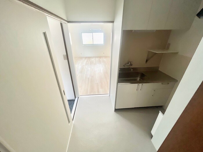 物件内観写真16　(廊下)