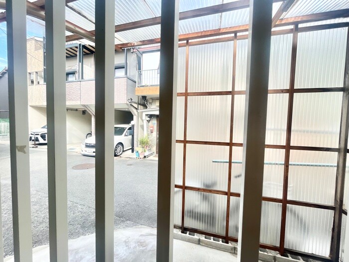 物件内観写真22　(室内からの展望)