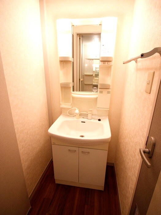 物件内観写真12　(洗面)