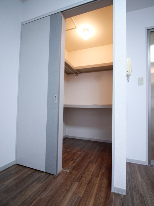 物件内観写真14　(収納)