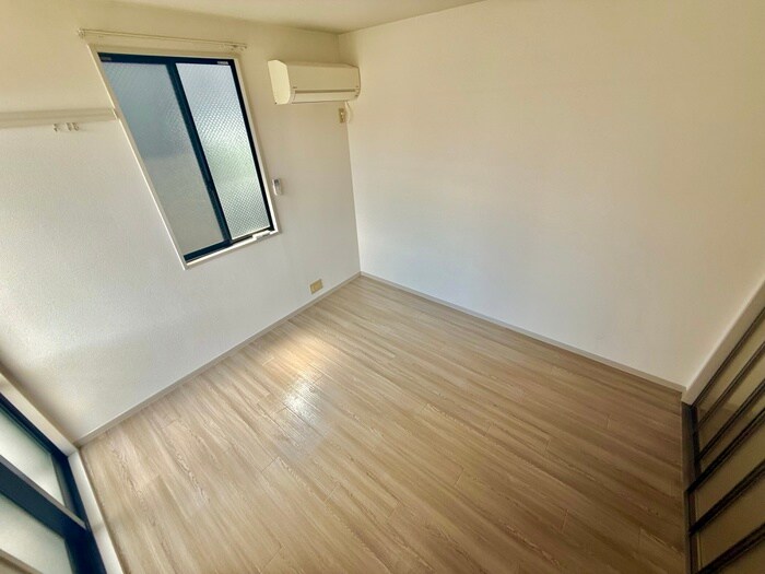 物件内観写真15　(居室)