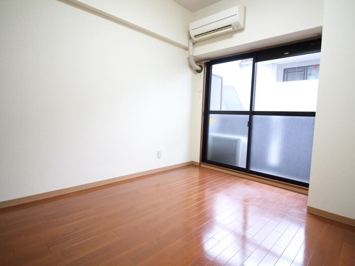 物件内観写真12　(居室)