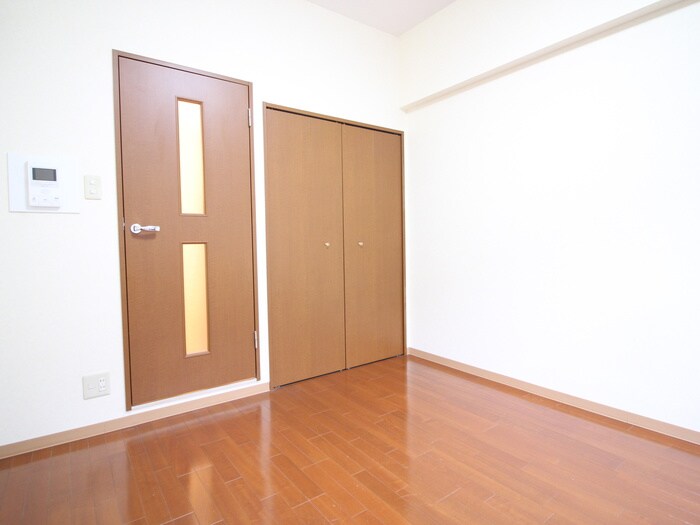 物件内観写真15　(居室)