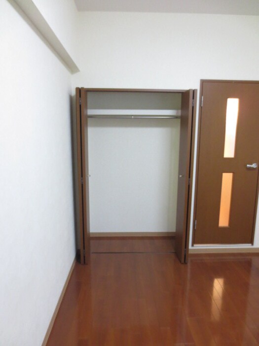 物件内観写真15　(収納)