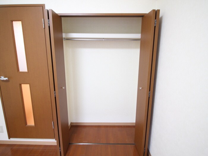物件内観写真18　(収納)
