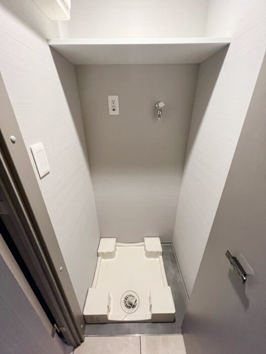 物件内観写真9　(洗濯機置場)