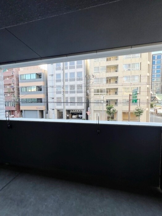 物件内観写真16　(室内からの展望)