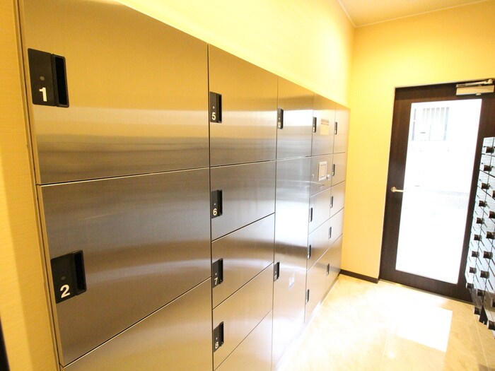 物件外観写真4　(建物設備)