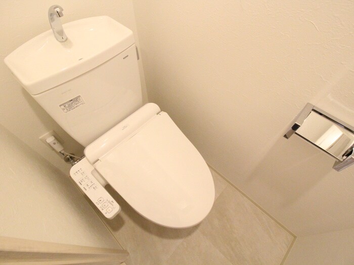 物件内観写真14　(トイレ)