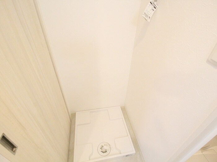 物件内観写真14　(洗濯機置場)