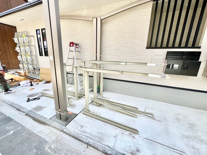 物件外観写真4　(駐輪場)