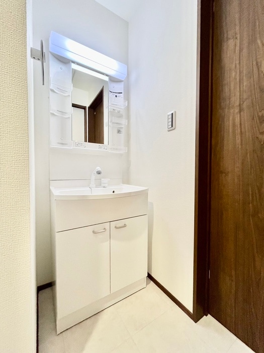 物件内観写真11　(洗面)