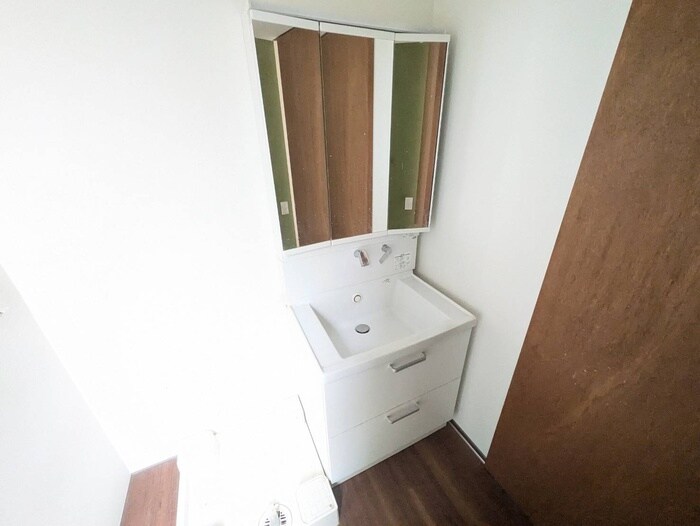 物件内観写真10　(洗面)