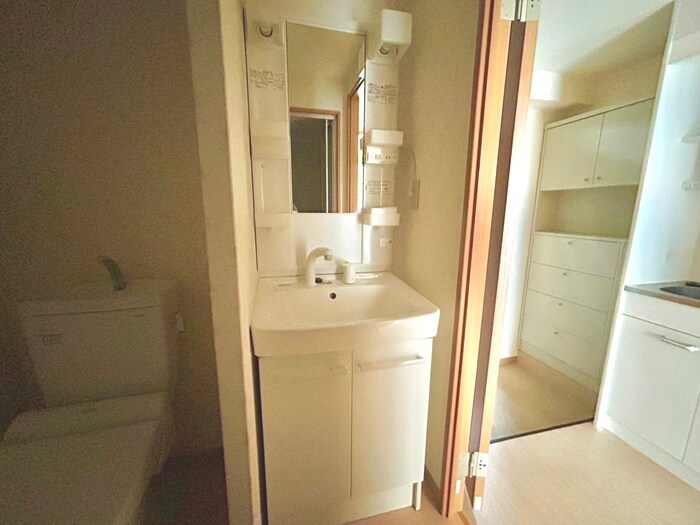 物件内観写真9　(洗面)