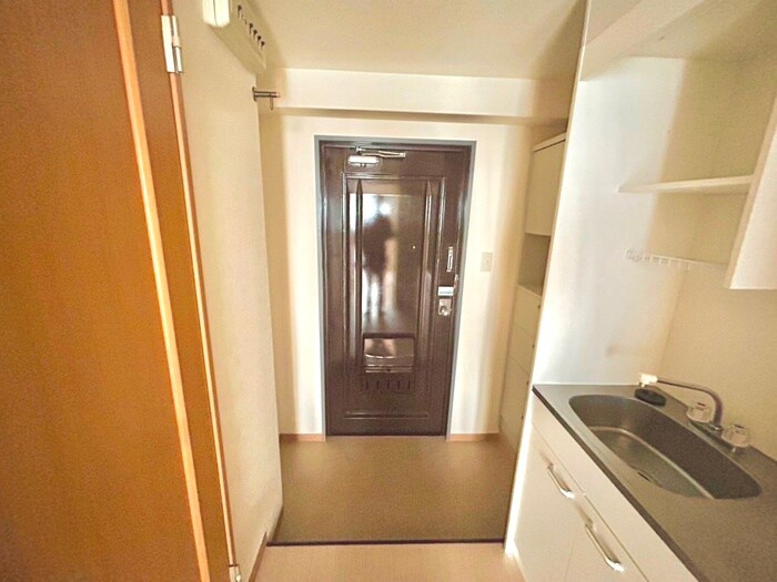 物件内観写真17　(玄関)