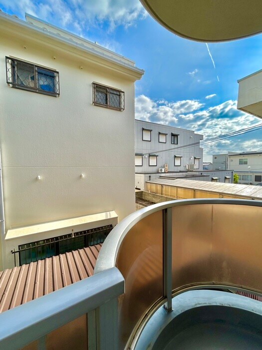 物件内観写真22　(室内からの展望)