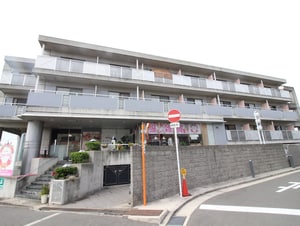 エスポワール鶴山台外観写真