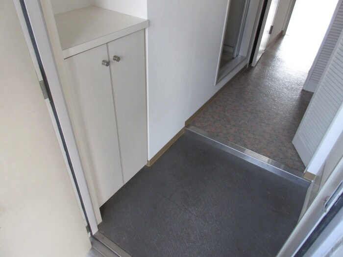 物件内観写真15　(靴箱)