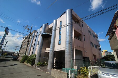 シャルマン津村外観写真