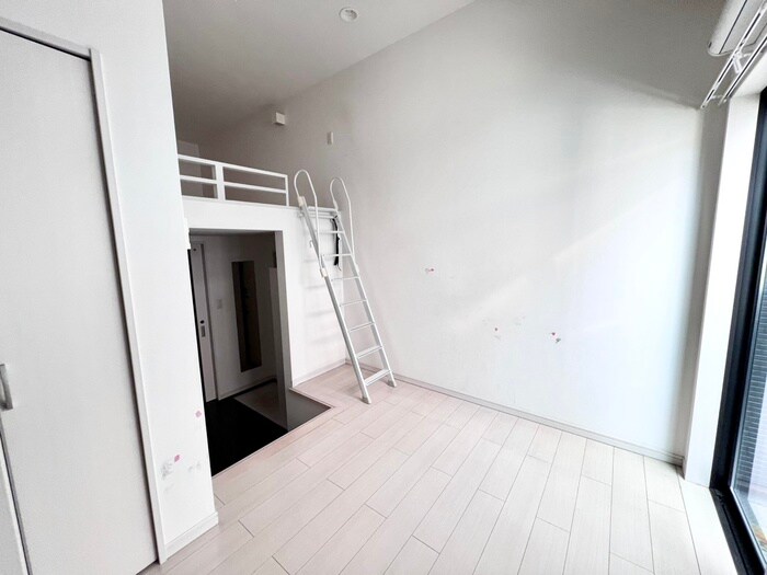 物件内観写真4　(居室)