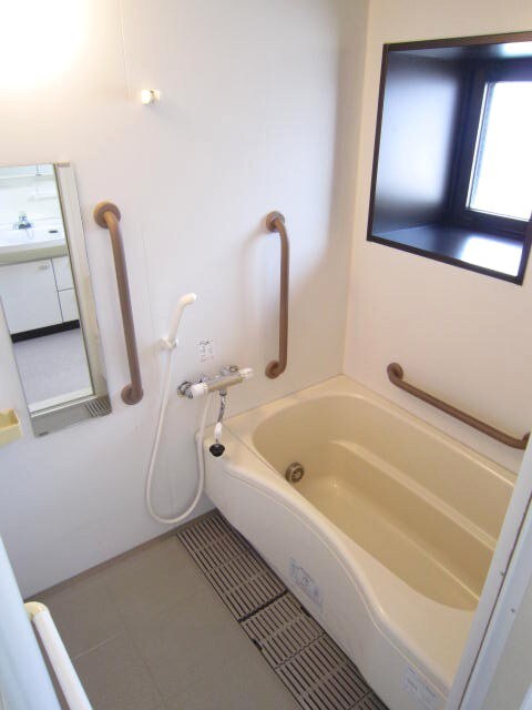 物件内観写真9　(バス／シャワールーム等)